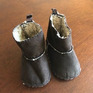 Baby Gap Velcro Moccasins